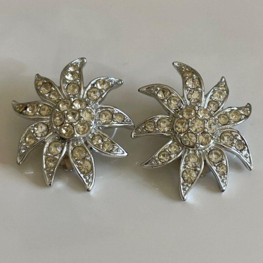 Vintage Sarah Coventry Sunburst Rhinestone Crystal Silver Tone Clip On Earrings